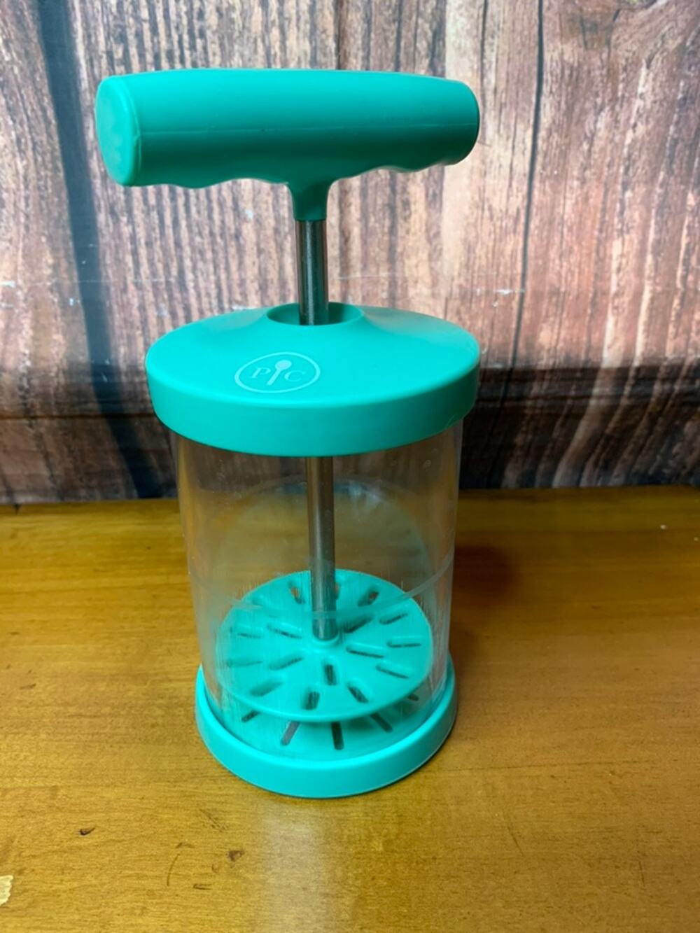 Pampered Chef Whipped Cream Handheld Mixer Clear Teal w/ Lid